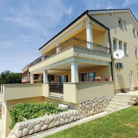 Apartman App Mirela 3 *